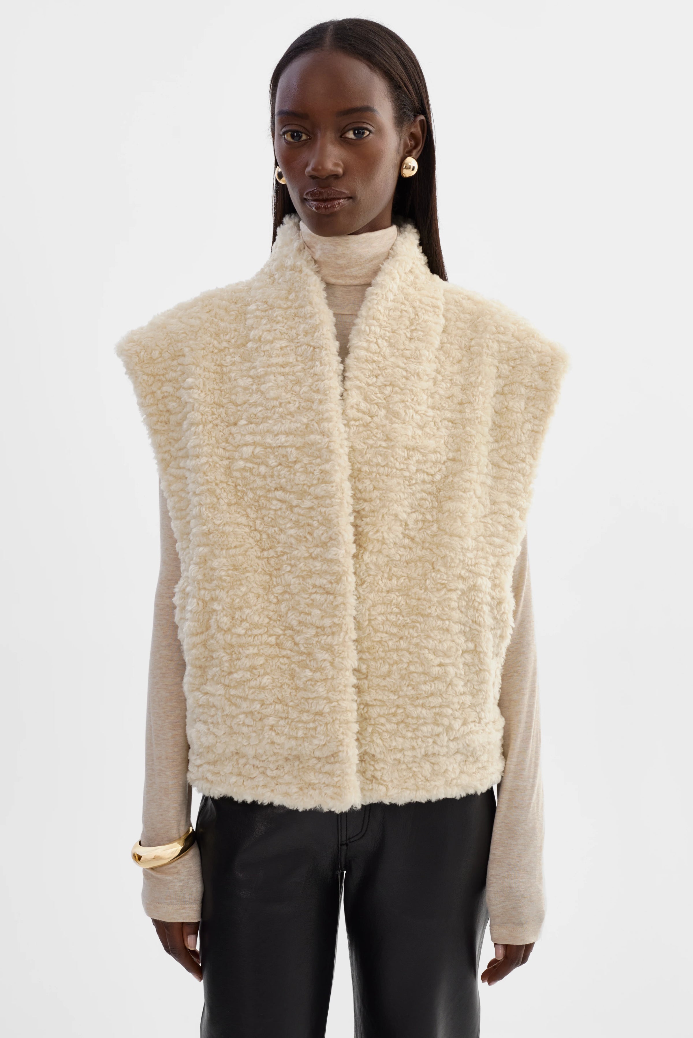 Dua Reversible Faux Fur Vest ~ Ecru – Chic Streets